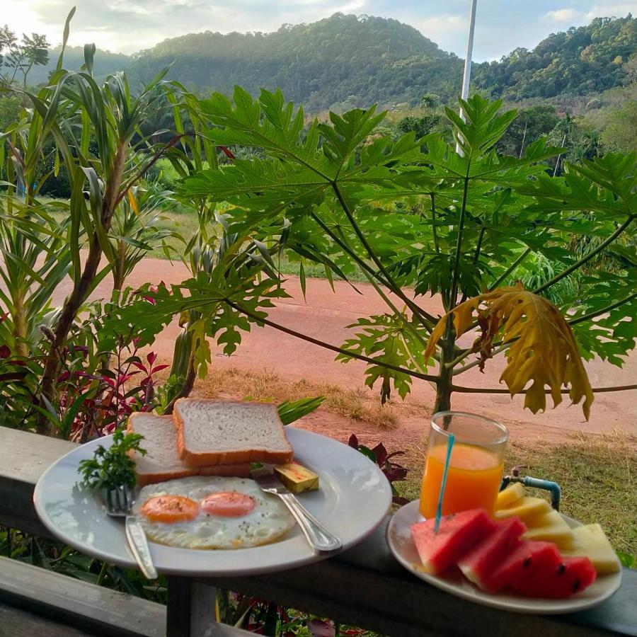 Hotel Mada Lanta Mai Keaw Ko Lanta Esterno foto