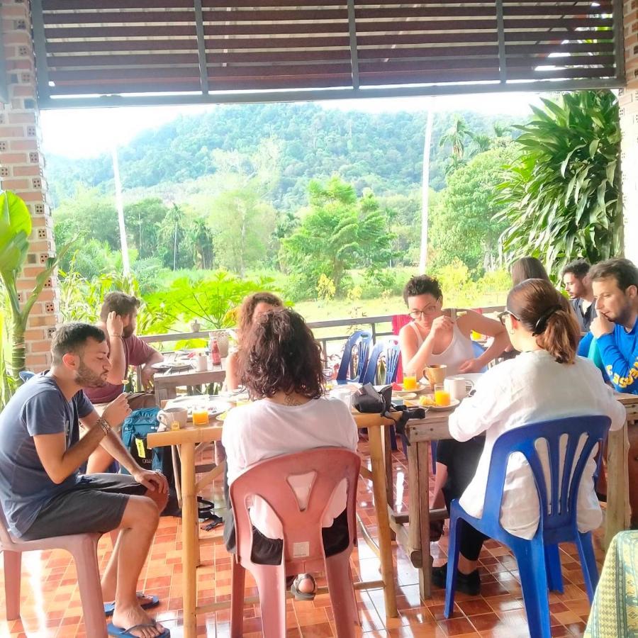 Hotel Mada Lanta Mai Keaw Ko Lanta Esterno foto