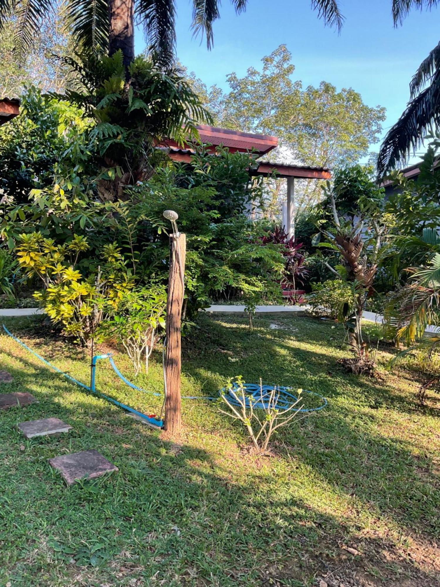 Hotel Mada Lanta Mai Keaw Ko Lanta Esterno foto