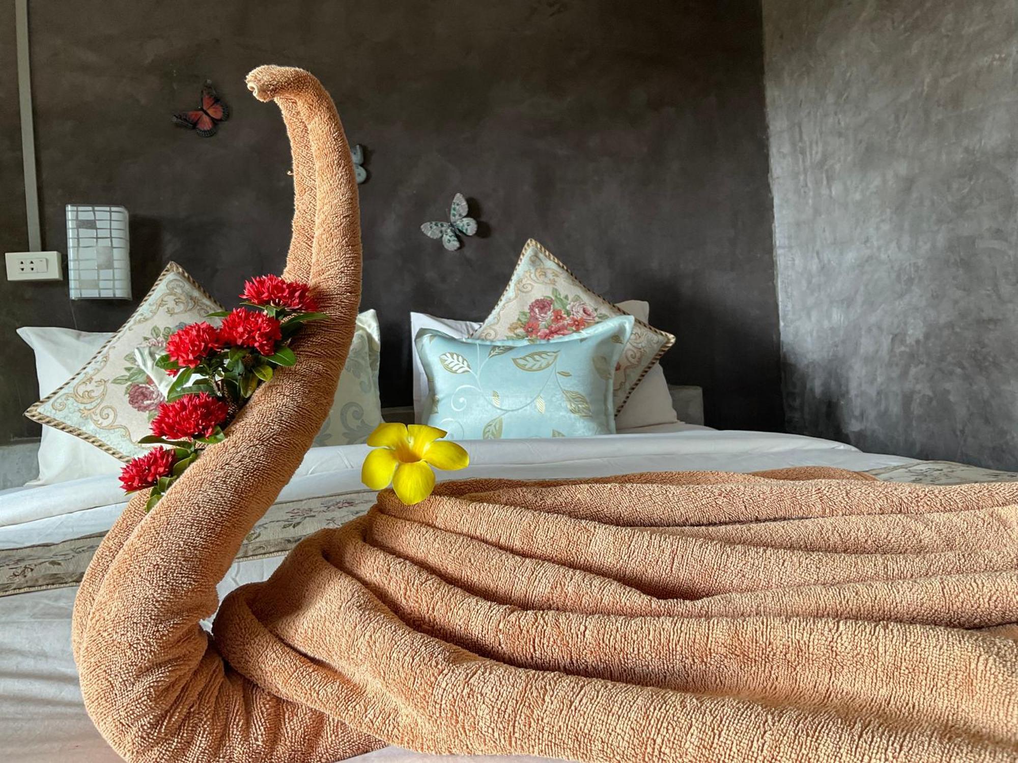 Hotel Mada Lanta Mai Keaw Ko Lanta Esterno foto