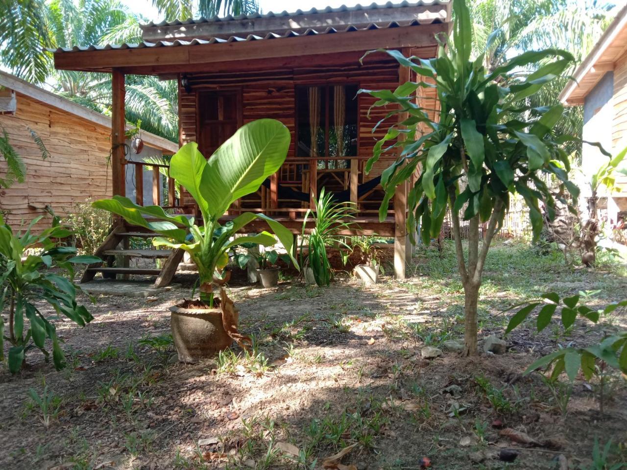 Hotel Mada Lanta Mai Keaw Ko Lanta Esterno foto