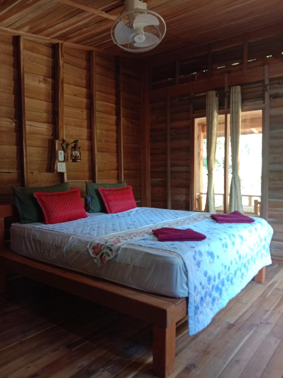 Hotel Mada Lanta Mai Keaw Ko Lanta Esterno foto