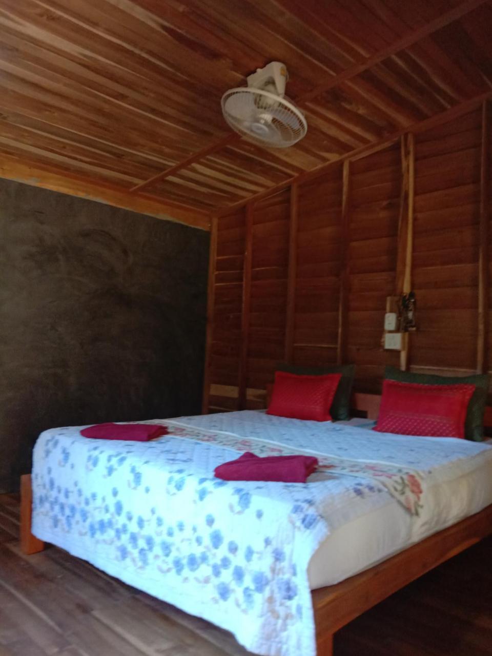 Hotel Mada Lanta Mai Keaw Ko Lanta Esterno foto