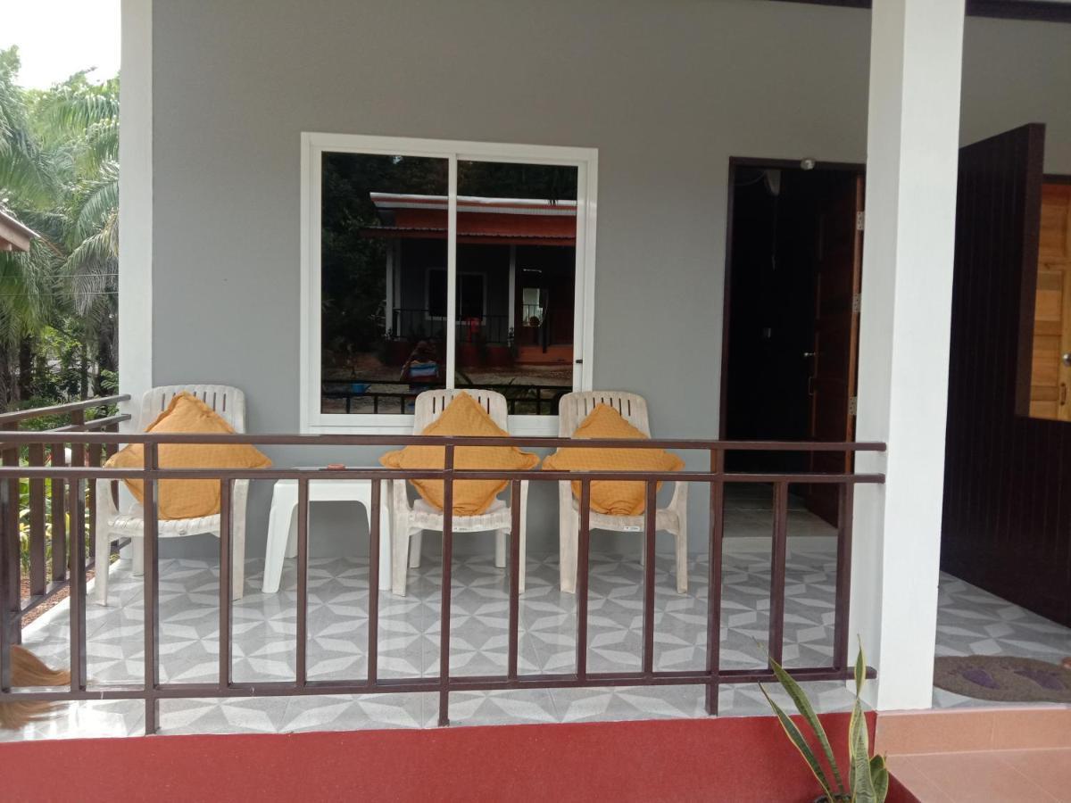 Hotel Mada Lanta Mai Keaw Ko Lanta Esterno foto