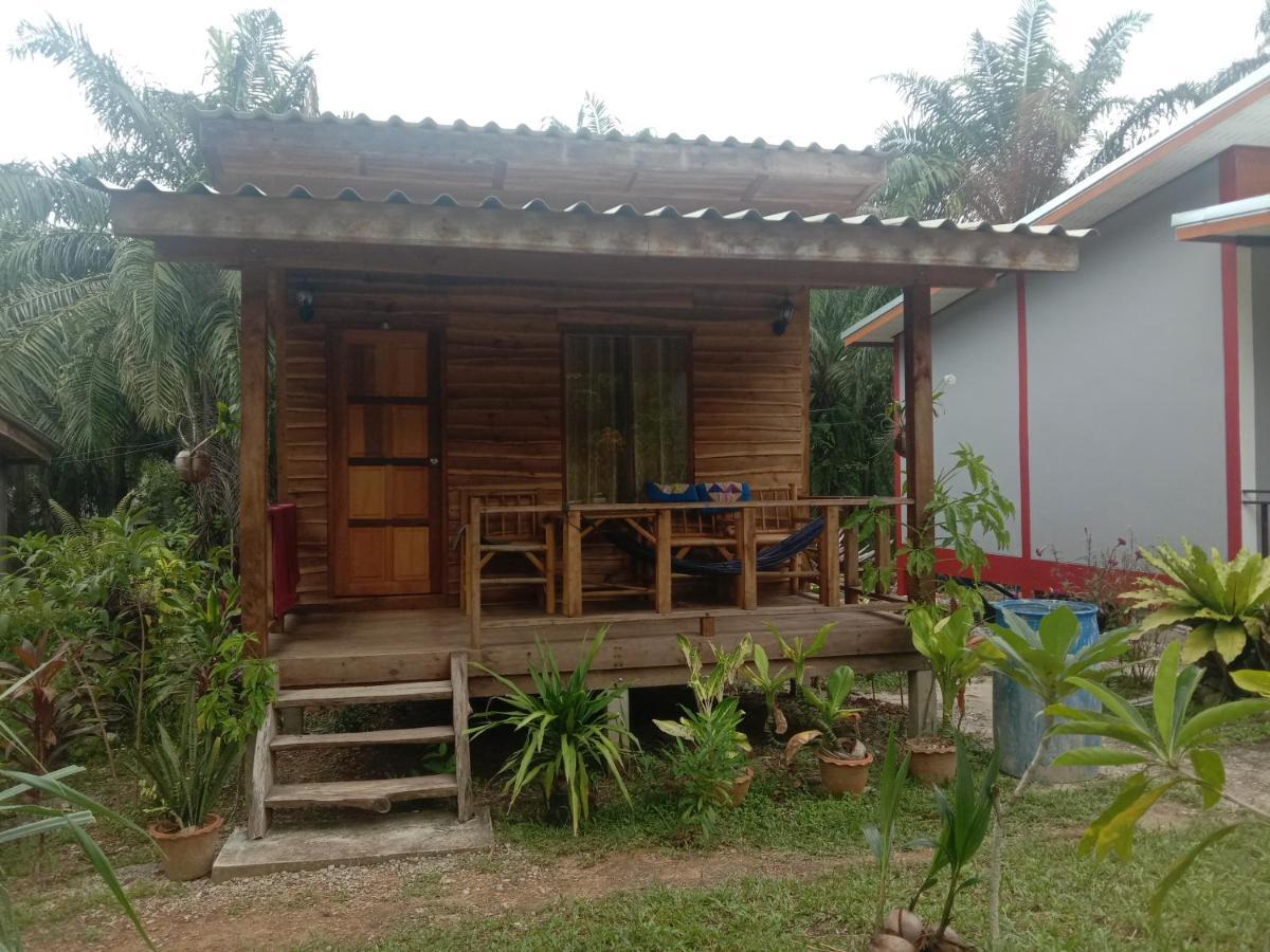 Hotel Mada Lanta Mai Keaw Ko Lanta Esterno foto